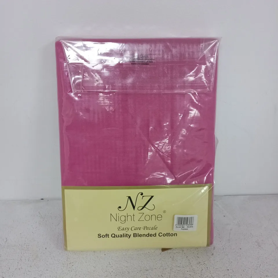NIGHT ZONE DOUBLE QUILT COVER IN PINK - 198 X 198CM