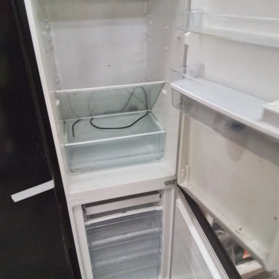 SWAN 55CM WIDE NO FROST FRIDGE FREEZER WITH WATER DISPENSER