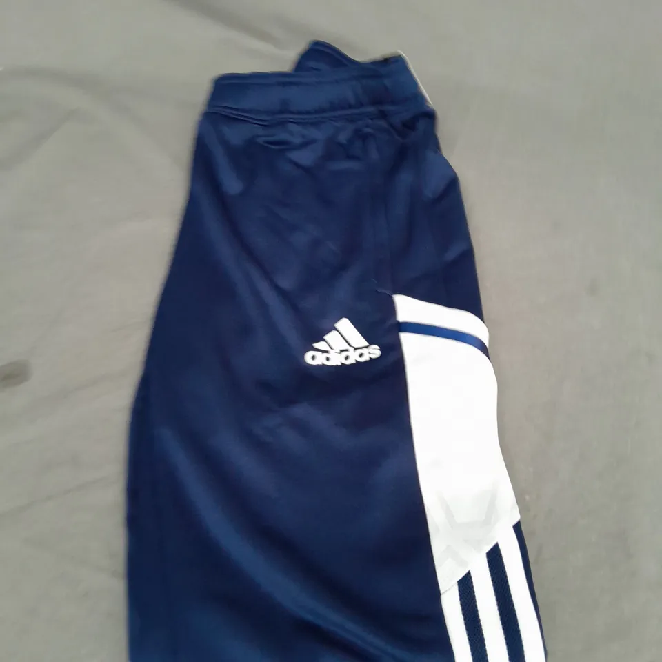 ADIDAS TRACKSUIT BOTTOMS SIZE 13/14 YEARS