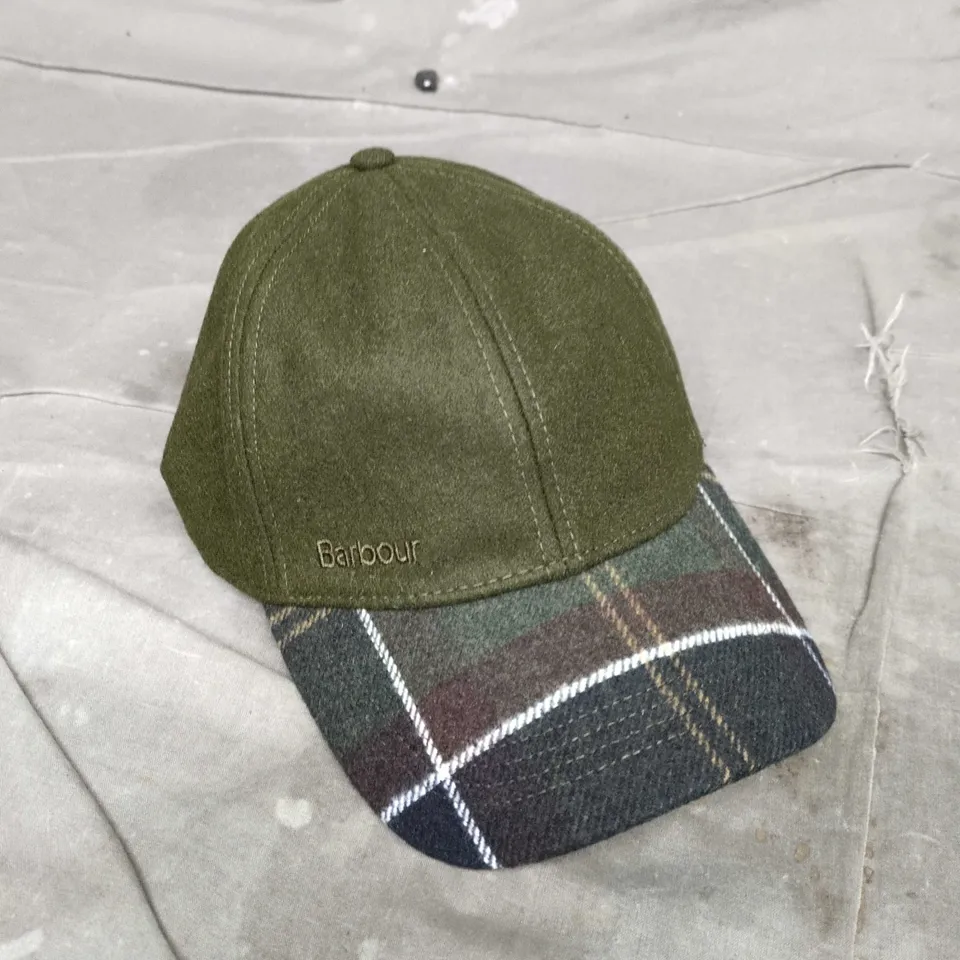 BARBOUR ROKER CAP IN GREEN - ONE SIZE
