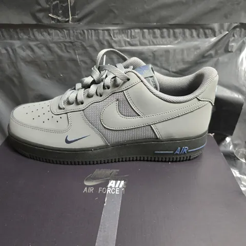 NIKE AIR FORCE 1 '07 LV8 SNEAKERS – SMOKE GREY / DIFFUSED BLUE SIZE 9.5