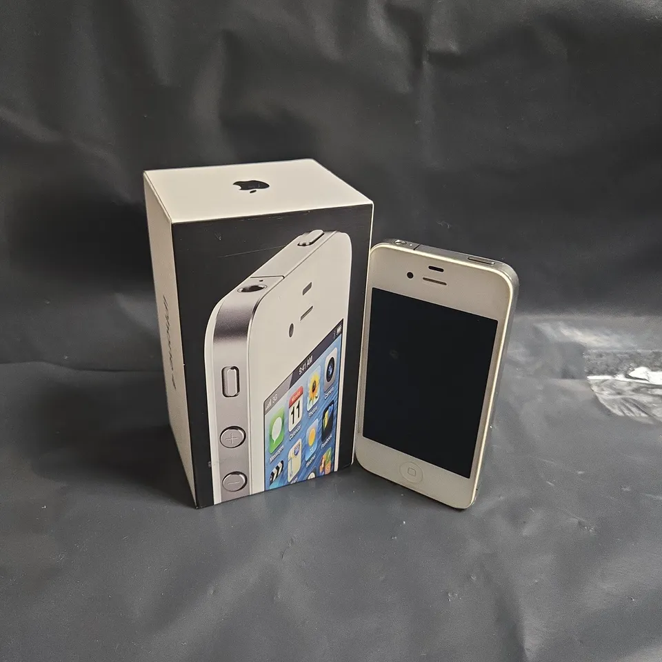 BOXED APPLE IPHONE 4 (A1332) SMARTPHONE 