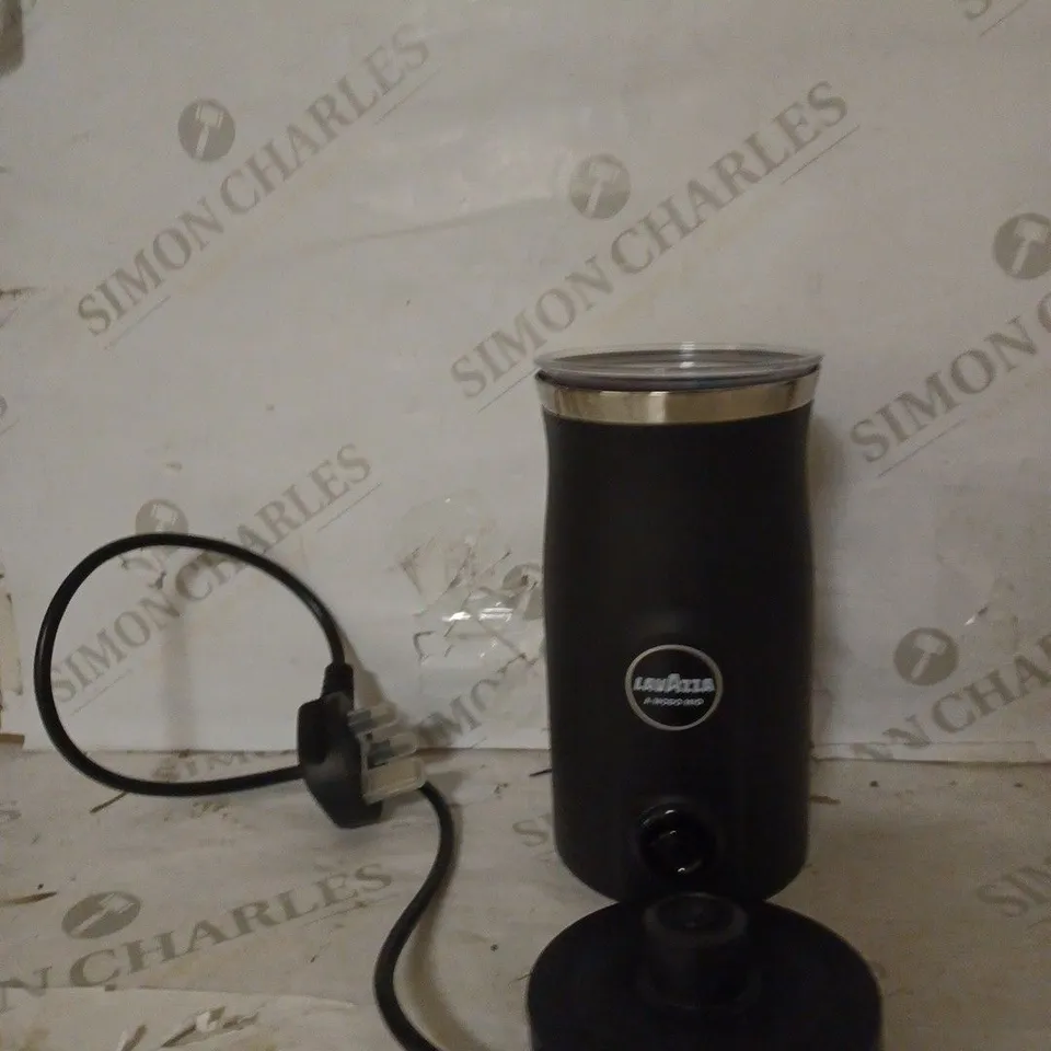 LAVAZZA A MODO MIO MILK EASY FROTHER 