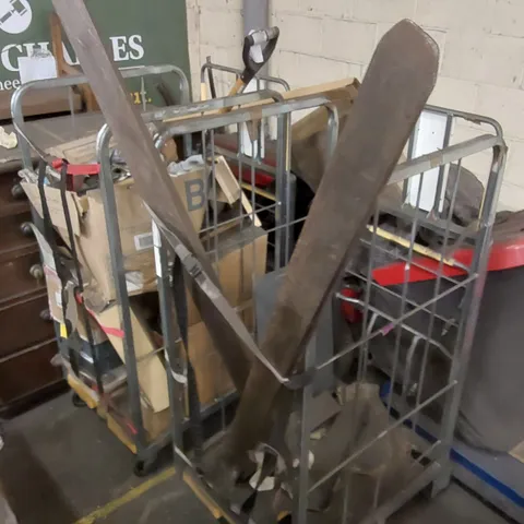 FORKLIFT FORKS (CAGE NOT INCLUDED)