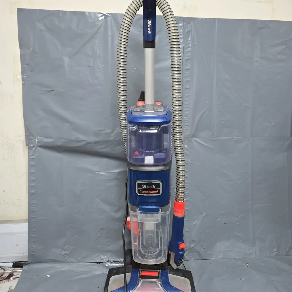BOXED SHARK CARPETXPERT DEEP CARPET CLEANER EX150UK - COLLECTION ONLY 