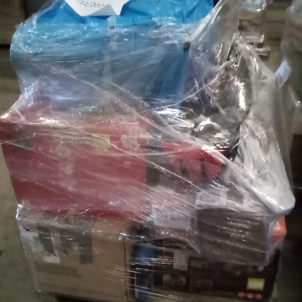 PALLET OF APPROXIMATELY 16 ASSORTED ELECTRICAL ITEMS TO INCLUDE TRIMMERS , TILLERS , LAWNMOWERS, ETC 