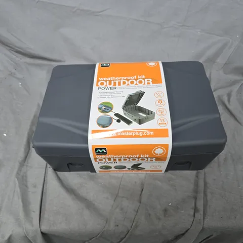 MASTERPLUG WEATHERPROOF OUTDOOR POWER KIT – GREY CASE
