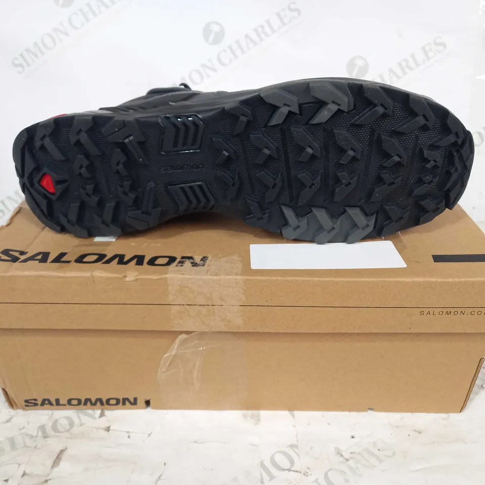 BOXED PAIR OF SALOMON SHOES IN BLACK/GREY UK SIZE 11