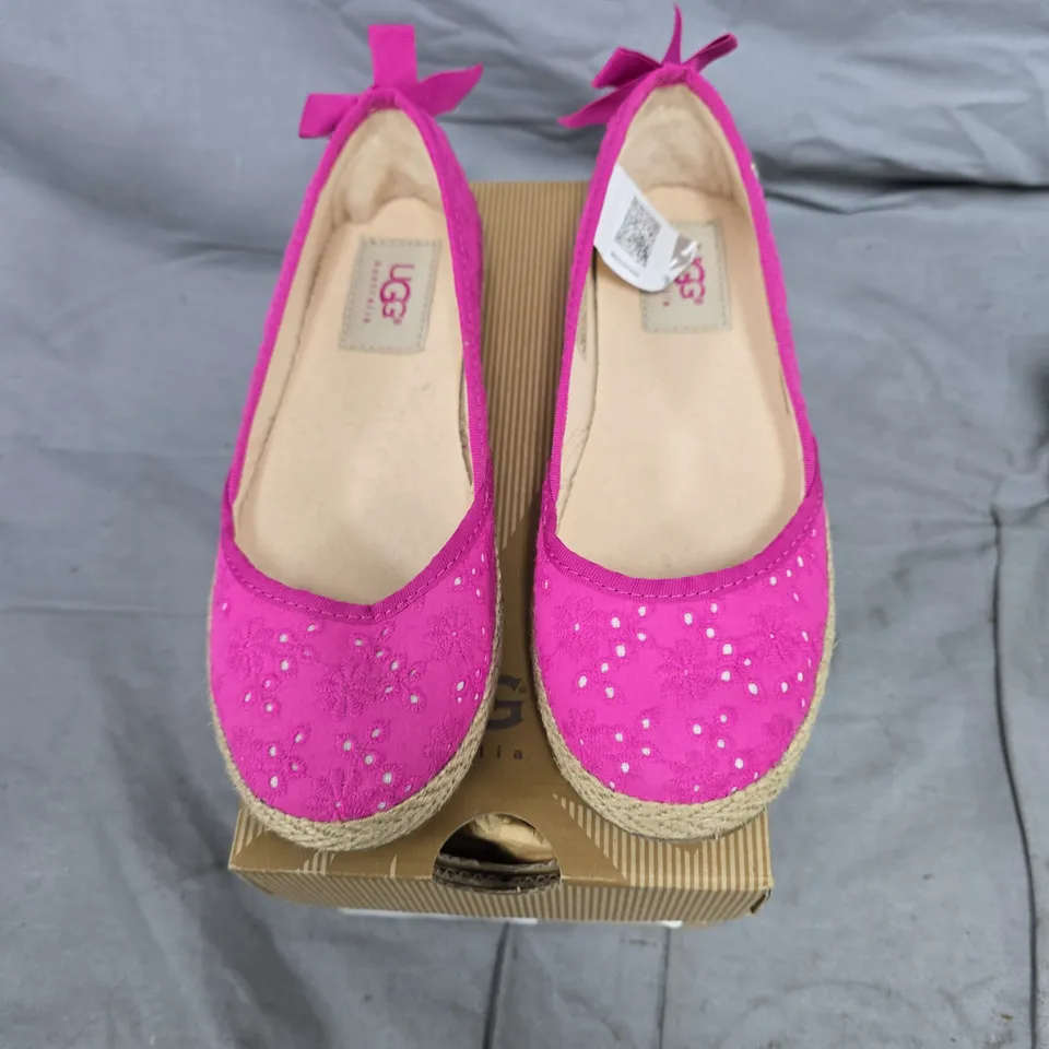 TASSY PINK ESPADRILLE FLATS – WOMEN'S UK 13 (US 1, EU 31)