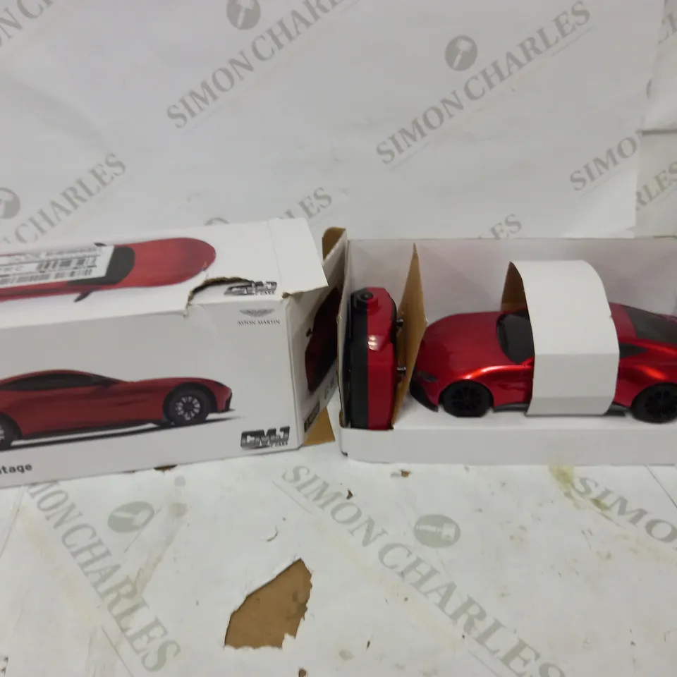 1:24 ASTON MARTIN VANTAGE RED REMOTE CONTROL CAR  RRP £18