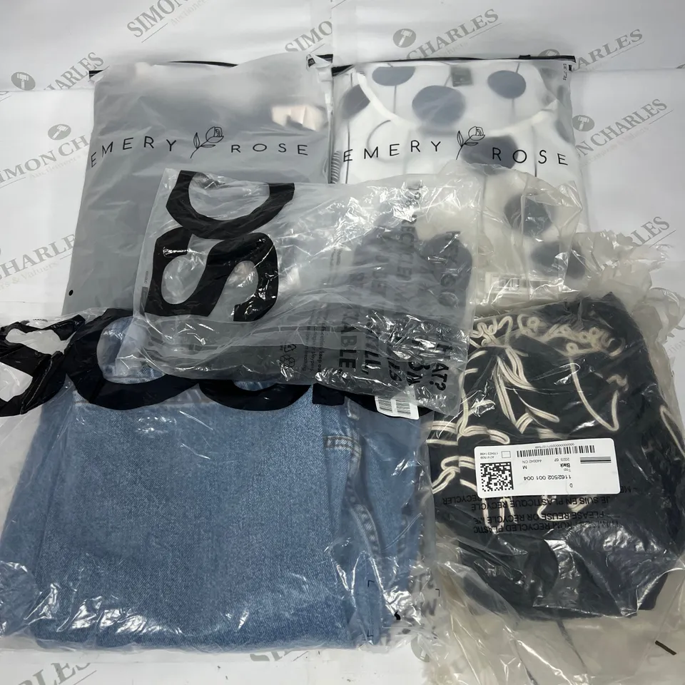 MEDIUM BOX OF ASSORTED CLOTHING TO INCLUDE ASOS, H&M AND EMERY ROSE 