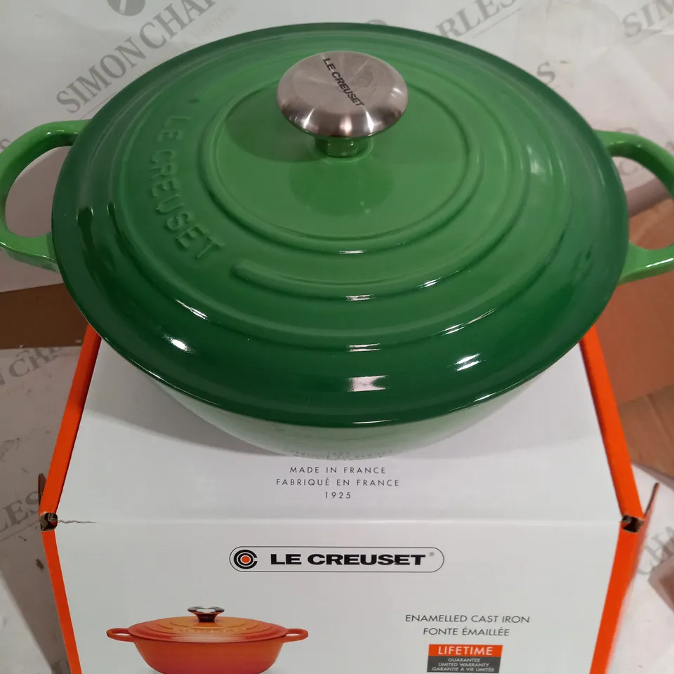 BOXED LE CREUSET CAST IRON 4.1L CASSEROLE DISH