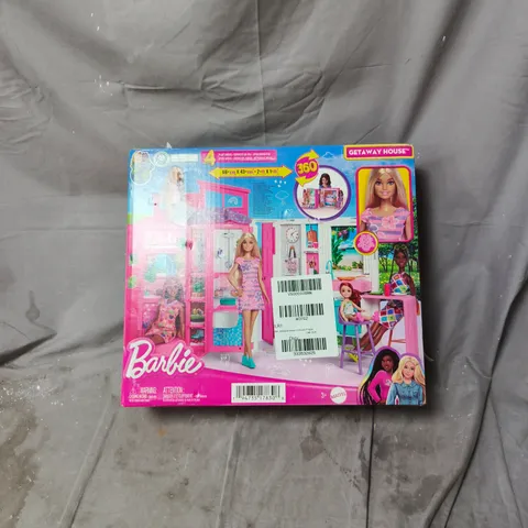 BOXED BARBIE GETAWAY HOUSE DOLL AND PLAYSET