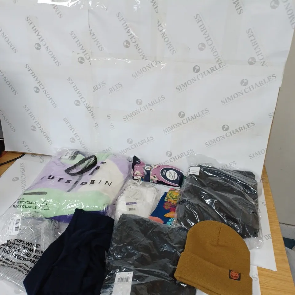 LARGE BOX OF ASSORTED CLOTHING ITEMS IN VARIOUS COLOURS AND SIZES INCLUDING TROUSERS , TOPS AND JUMPERS 