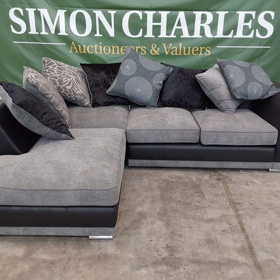 DESIGNER CHAISE SOFA WITH REVERSIBLE SCATTER CUSHIONS BLACK FAUX LEATHER & GREY FABRIC 