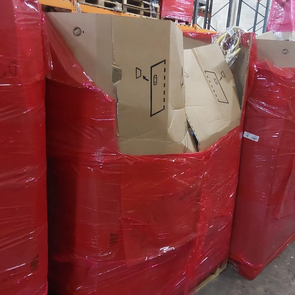 PALLET OF ASSORTED ITEMS TO INCLUDE:  CEILING FAN, CLOTHES DRYING RACK, MUSIC BOXING MACHINE, FANCY DRESS PROP, LED AQUARIUM LIGHT ECT