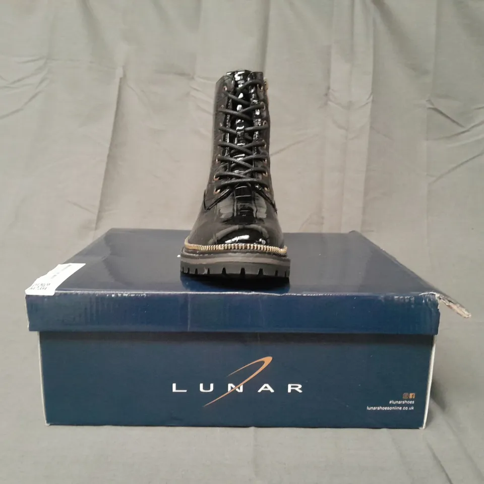 BOXED PAIR OF LUNAR ANKLE BOOTS IN BLACK EU SIZE 37