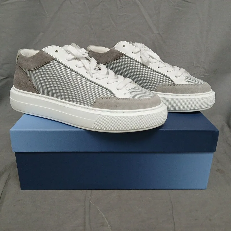 BOXED PAIR OF CLEENS LUXOR TRAINERS IN WHITE GREY SIZE UK 10