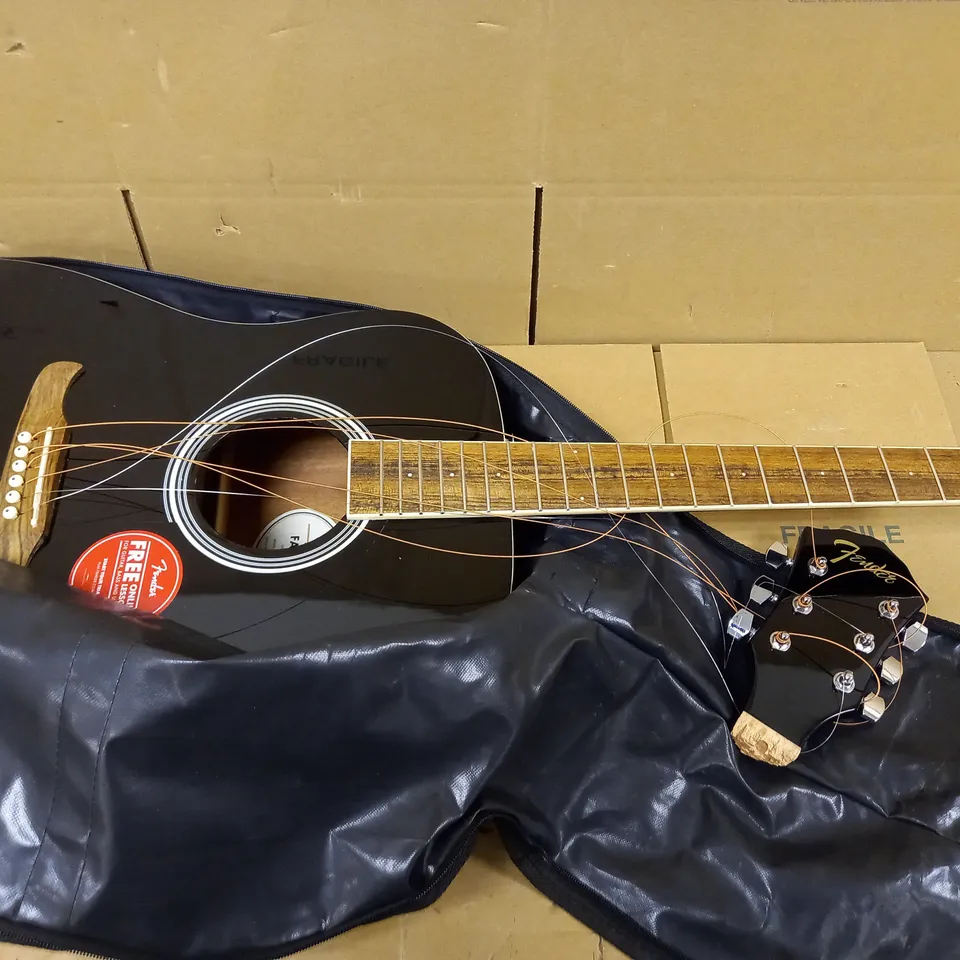 FENDER FA-125 DREADNOUGHT