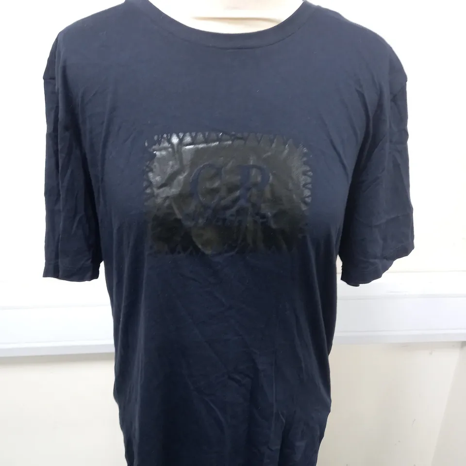 C.P. COMPANY LOGO PRINT T-SHIRT SIZE UNSPECIFIED