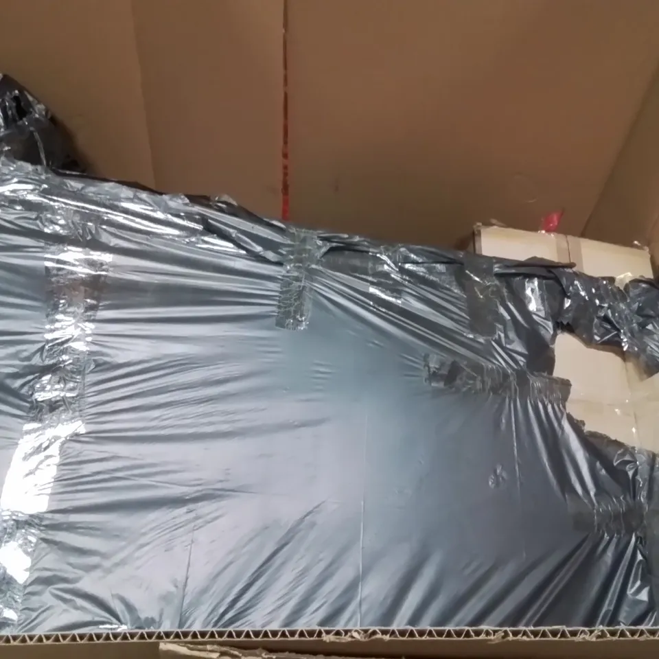 PALLET OF ASSORTED HOUSEHOLD GOODS AND PRODUCTS TO INCLUDE;TOILET SEAT,SHOWER FAUCET