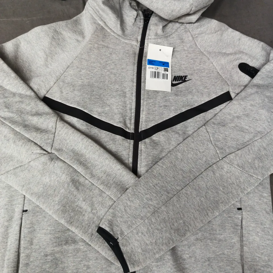 NIKE ZIP-UP HOODED JACKET IN GREY SIZE MEDIUM