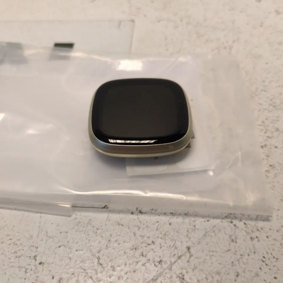 FITBIT VERSA 3 SMARTWATCH – GOLD (NO STRAP)