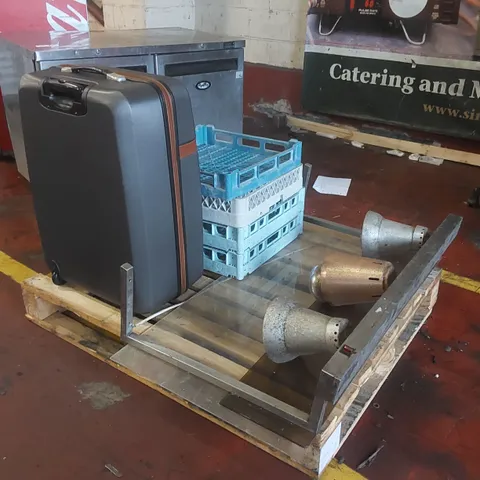 PALLET CONTAINING COMMERCIAL KITCHEN HEAT LAMPS, DISHWASHER RACKS, SUITCASE