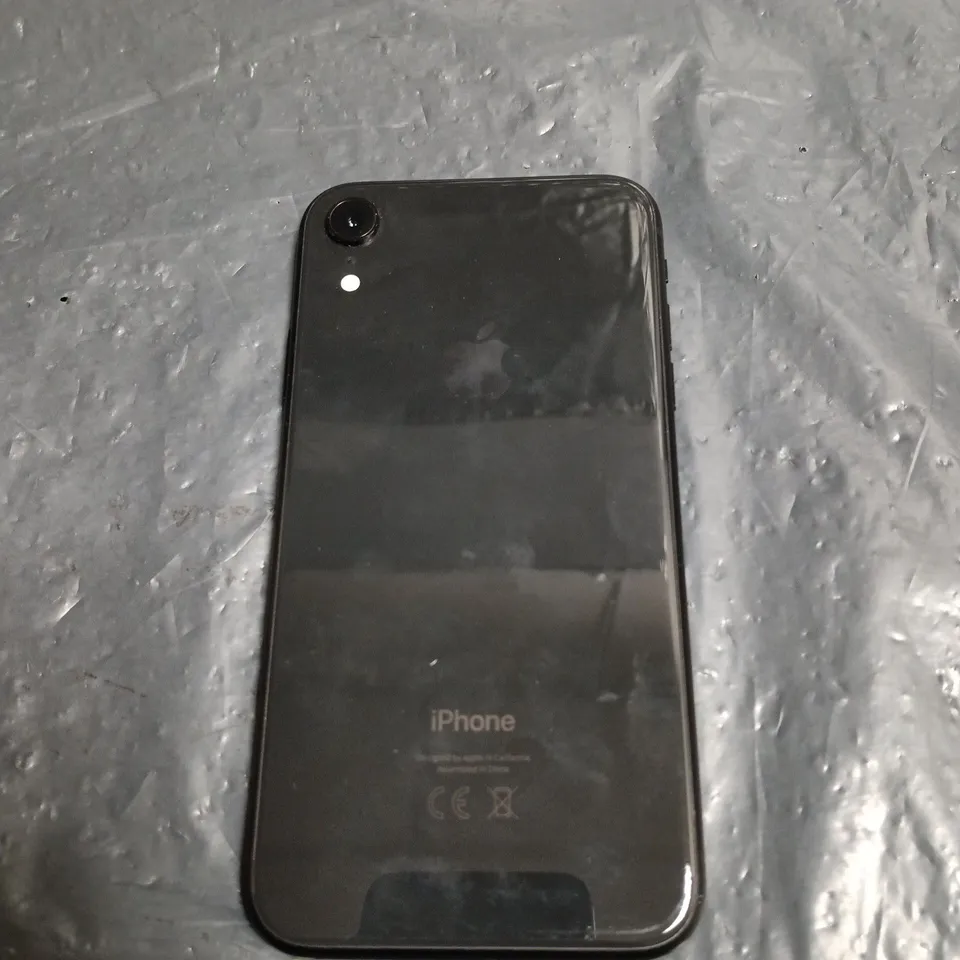 APPLE IPHONE XR SMARTPHONE – BLACK, BOXED WITH LIGHTNING CABLE 