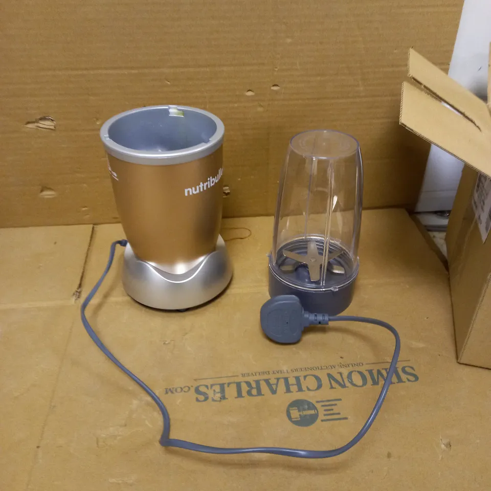 NUTRIBULLET 900W BLENDER CHAMPAGNE MULTI-FUNCTION SMOOTHIE MAKER