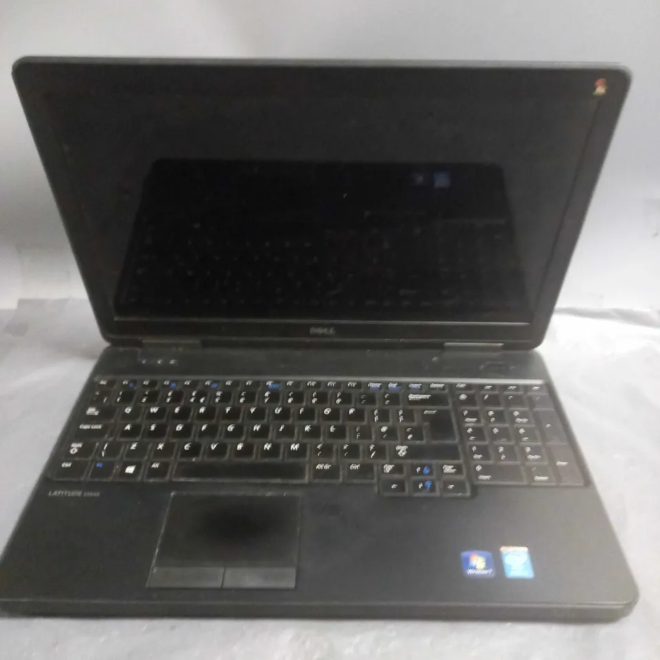 DELL LATITUDE E5540 LAPTOP