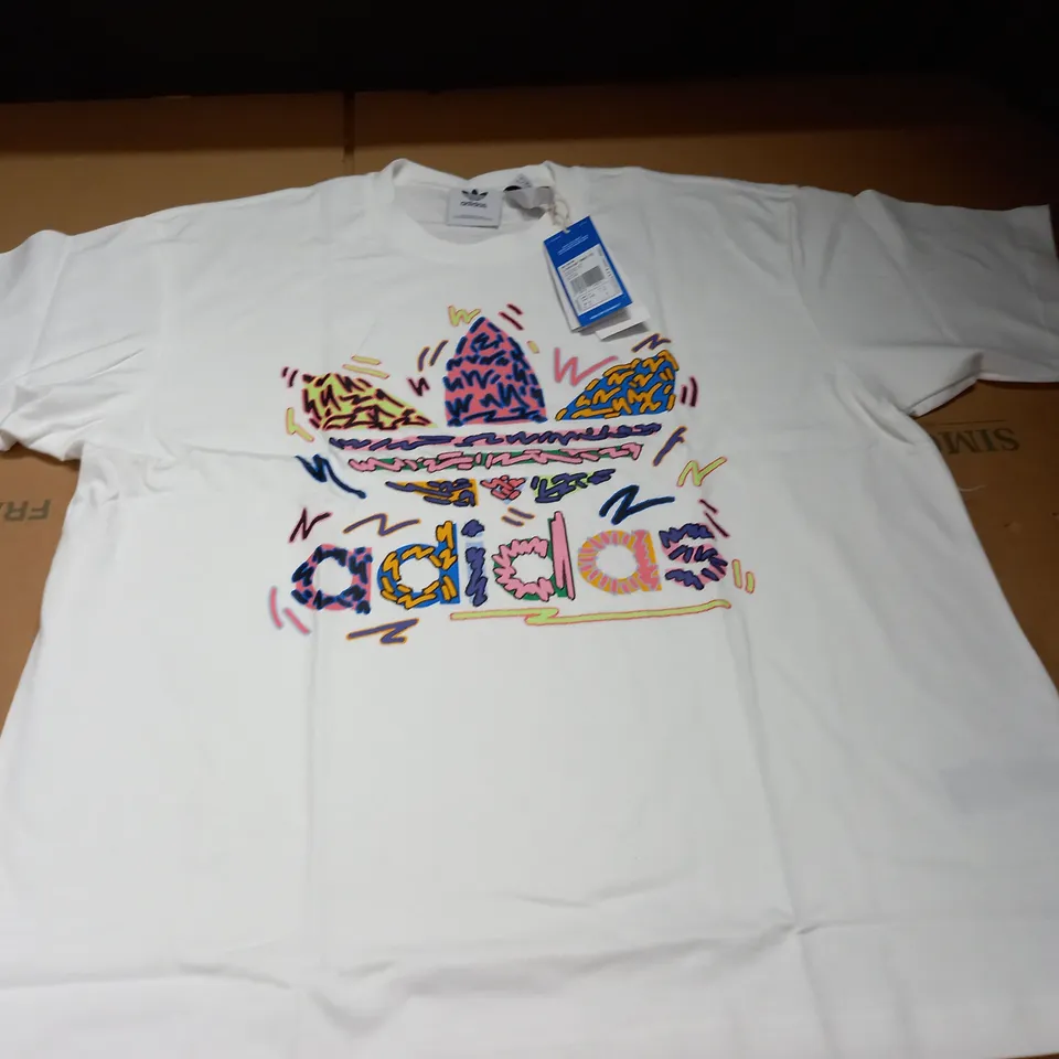 ADIDAS LOVEUNI WHITE T-SHIRT - UK M