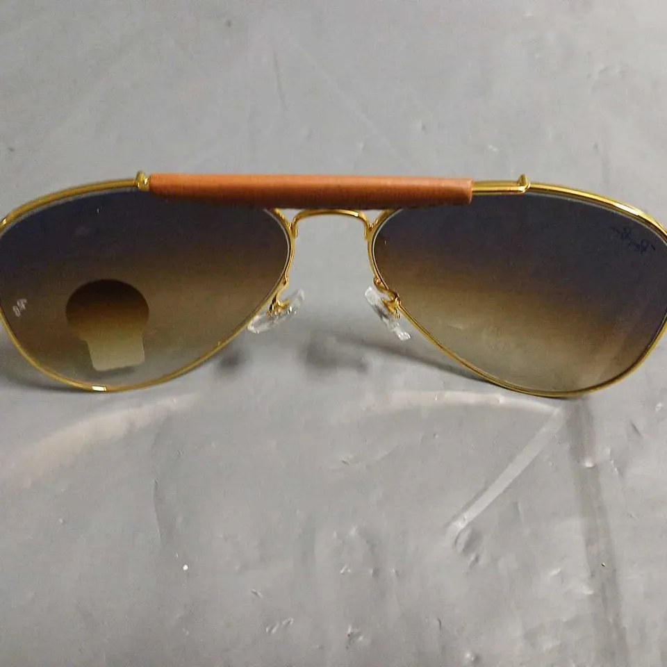 BOXED PAIR OF RAY BAN GLASSES WITH G-15 LENS AND LEATHER DETAIL IN CASE