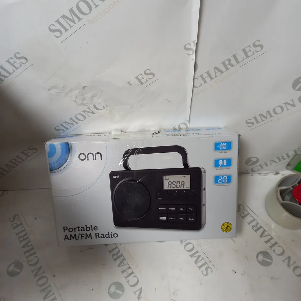 BOX OF ASSORTED ELECTRONICS TO INCLUDE EARPHONES, RADIOS, REMOTES ETC 