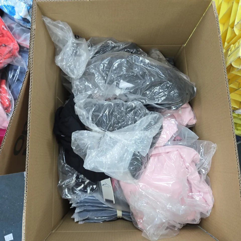 BOX OF APPROXIMATELY 25 ASSORTED CLOTHING ITEMS TO INCLUDE: LA MAREY BLUE KNIT TURTLENECK JUMPER