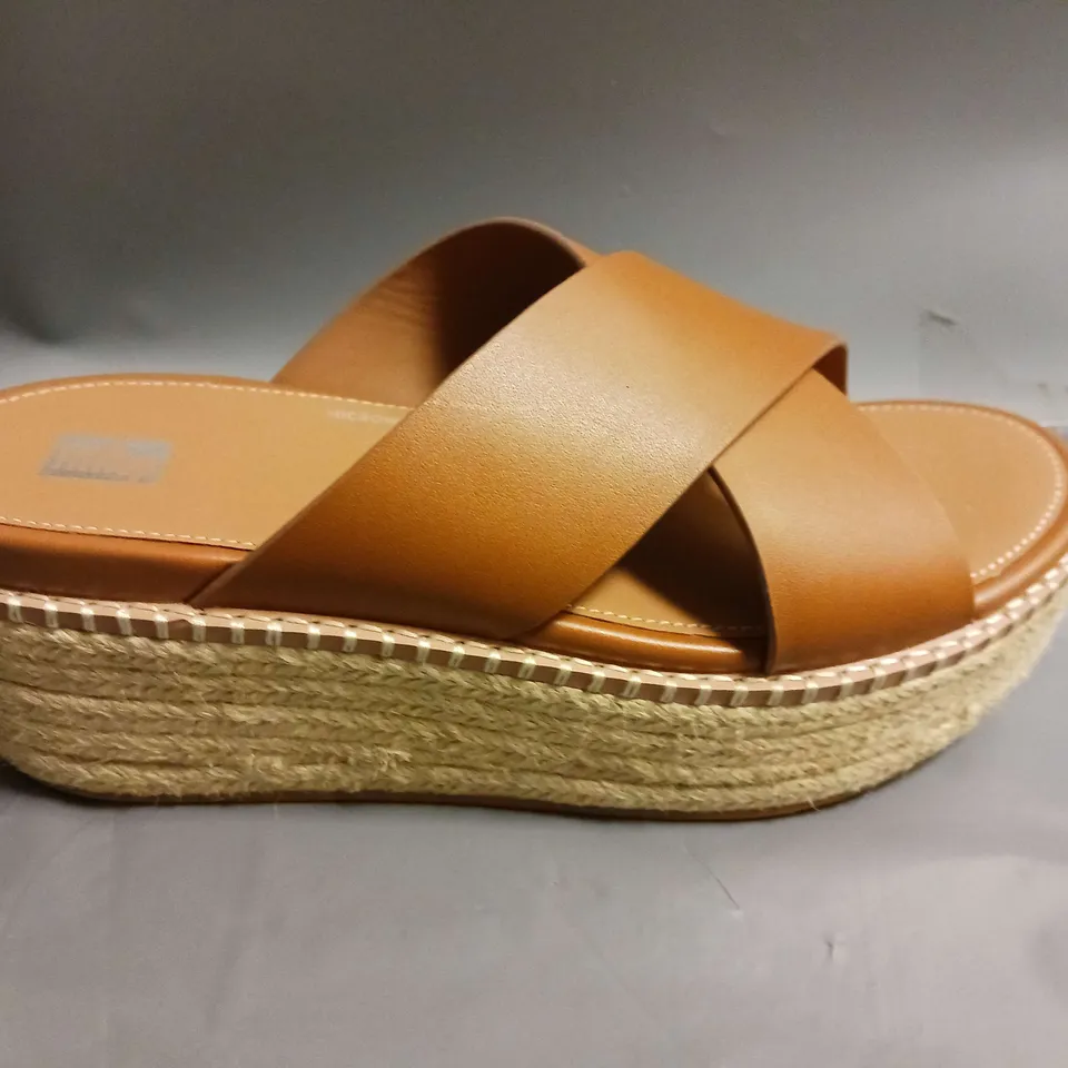 FITFLOP WEDGE SANDALS BROWN SIZE 6