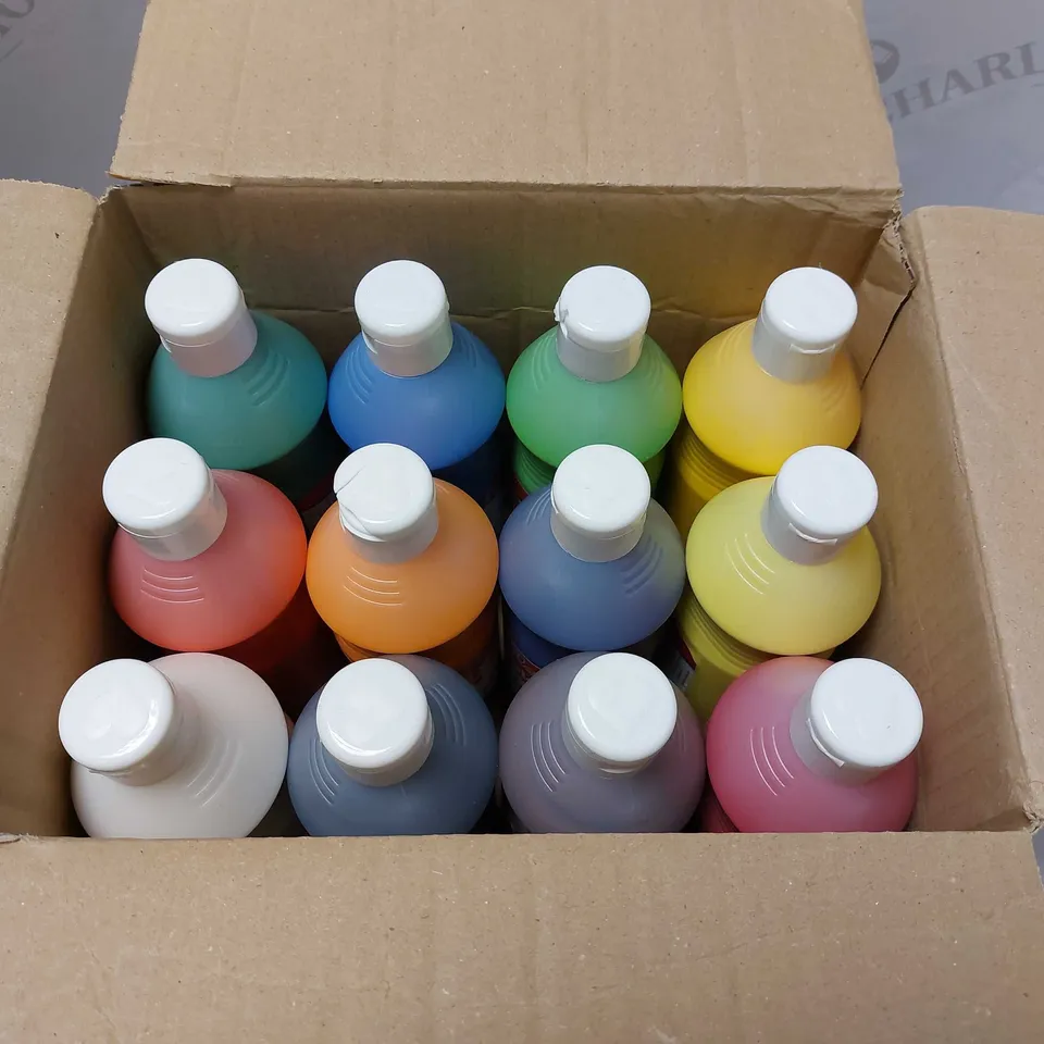 BOX OF APPROX 5 ITEMS TO INCLUDE BOX OF SCOLA ARTMIX PAINTS, BOX OF SHOW-ME PLAIN A4 LAP BOARDS AND A TIN OF RUSTINS FLOOR VARNISH - COLLECTION ONLY