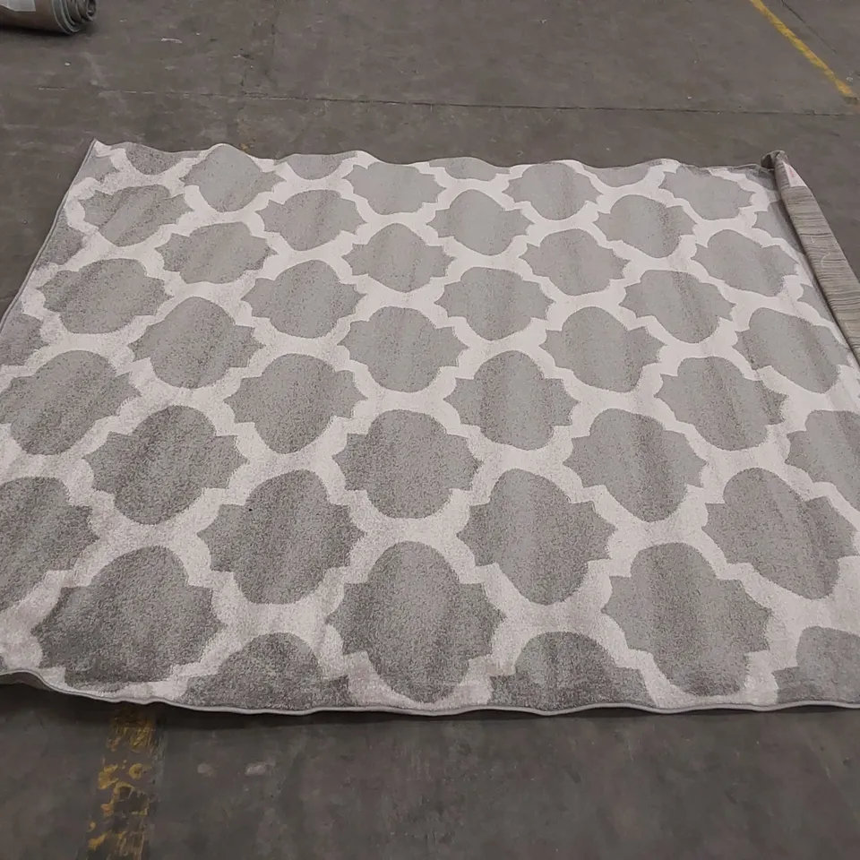 WELL WOVEN MYSTIC COLLECTION ZOE GREY RUG // SIZE: 240 X 300cm