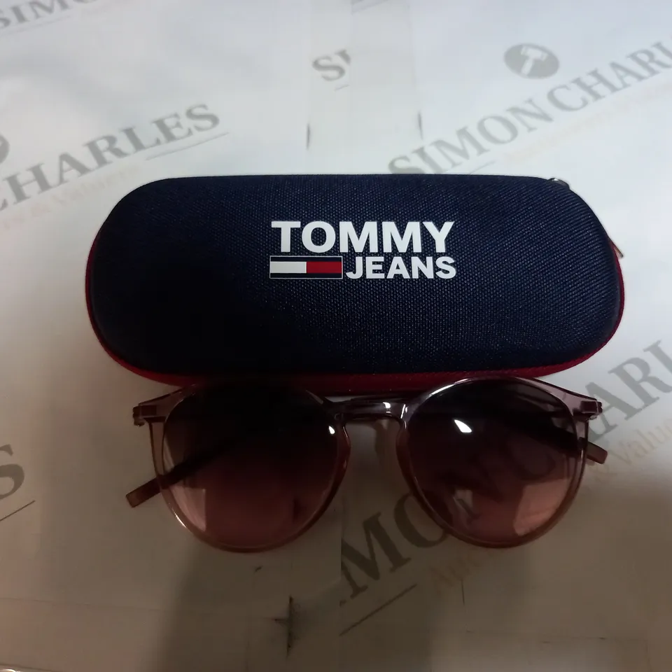 TOMMY HILFIGER PINK SUNGLASSES