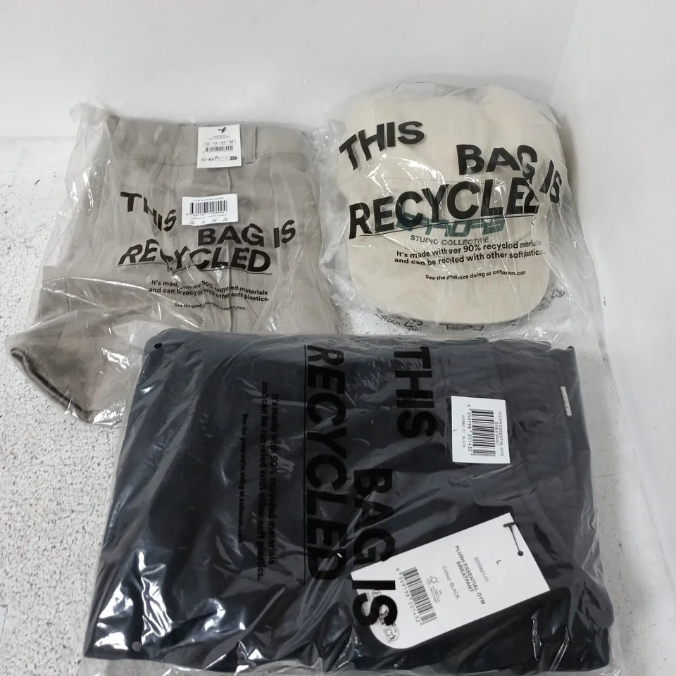APPROXIMATELY 20 ASSORTED CLOTHING ITEMS IN VARIOUS SIZES, COLOURS & STYLES TO INCLUDE PLUSH ESSENTIAL GYM SWEATPANTS, LUIS SUITING SKIRT, CURVED 5 PANEL HAT, ETC 