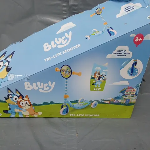 BOXED BLUEY TRI-LITE SCOOTER