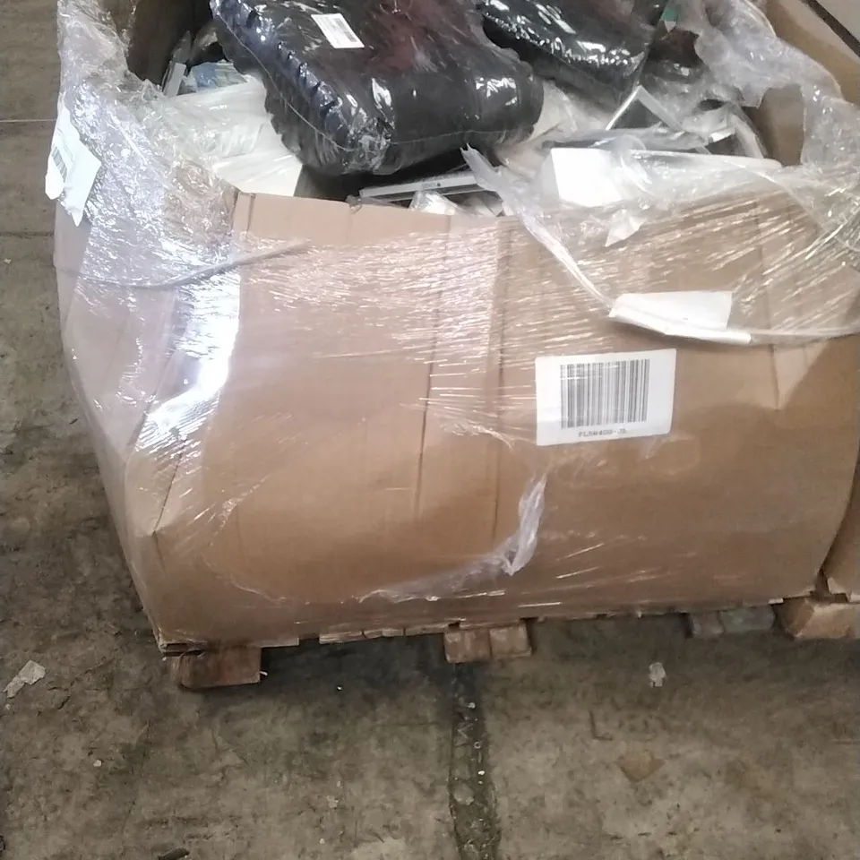PALLET OF PHONE CASES, COSTUMES, SWIMWEAR, HOME DECOR