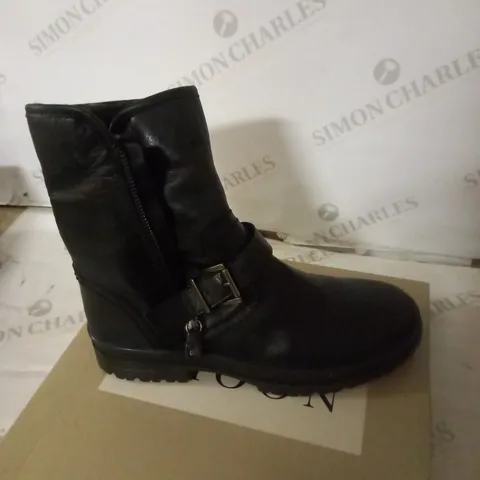 SHOON EIFEL ZIP FAUX FUR LEATHER ANKLE BOOTS, BLACK, UK 7