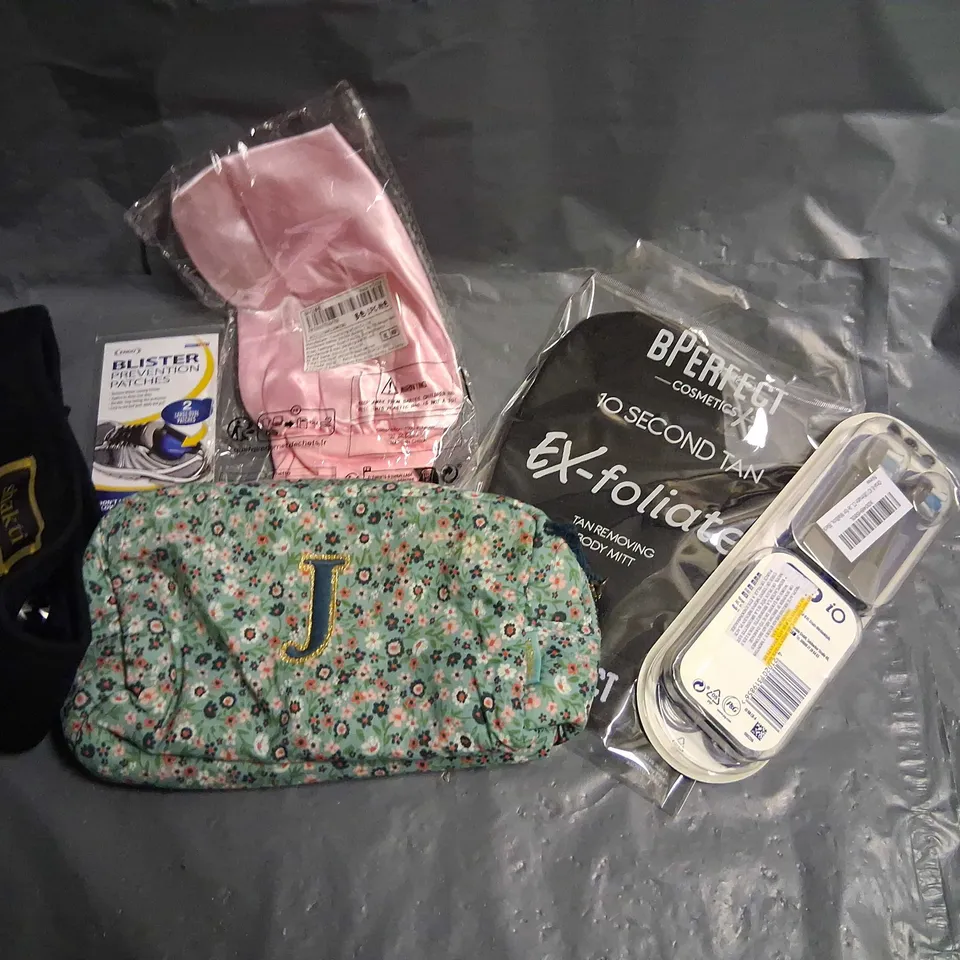 APPROXIMATELY 20 ASSORTED HEALTH AND BEAUTY PRODUCTS 