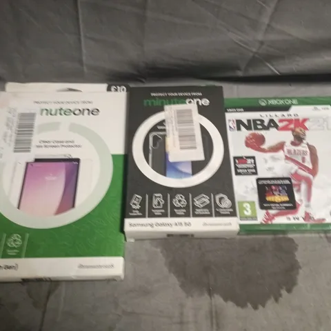 LARGE BOX OF APPROX 10 ASSORTED ITEMS TO INCLUDE XBOXONE GAME, TABLET CASE AND PHONE CASES
