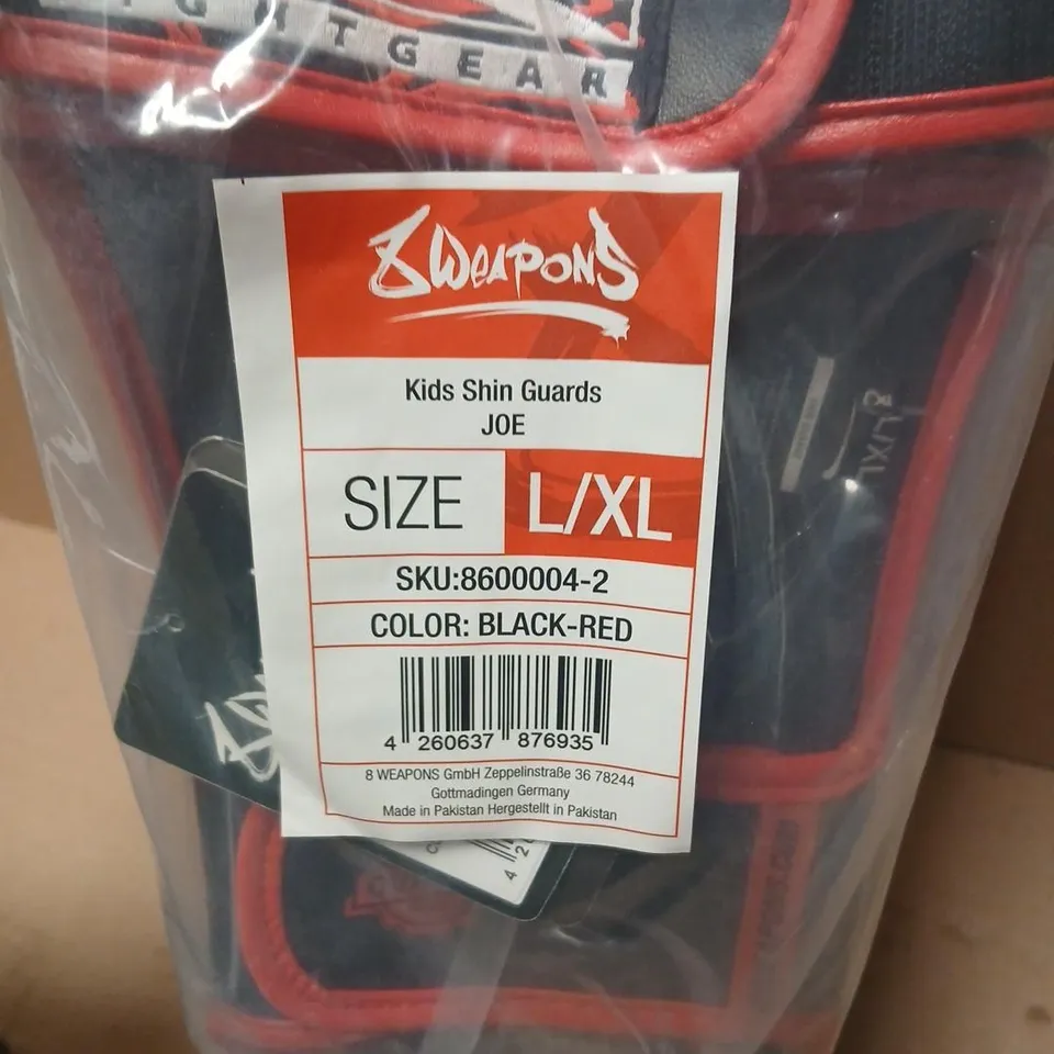 8 WEAPONS KIDS SHIN GUARDS JOE – SIZE L/XL, BLACK-RED