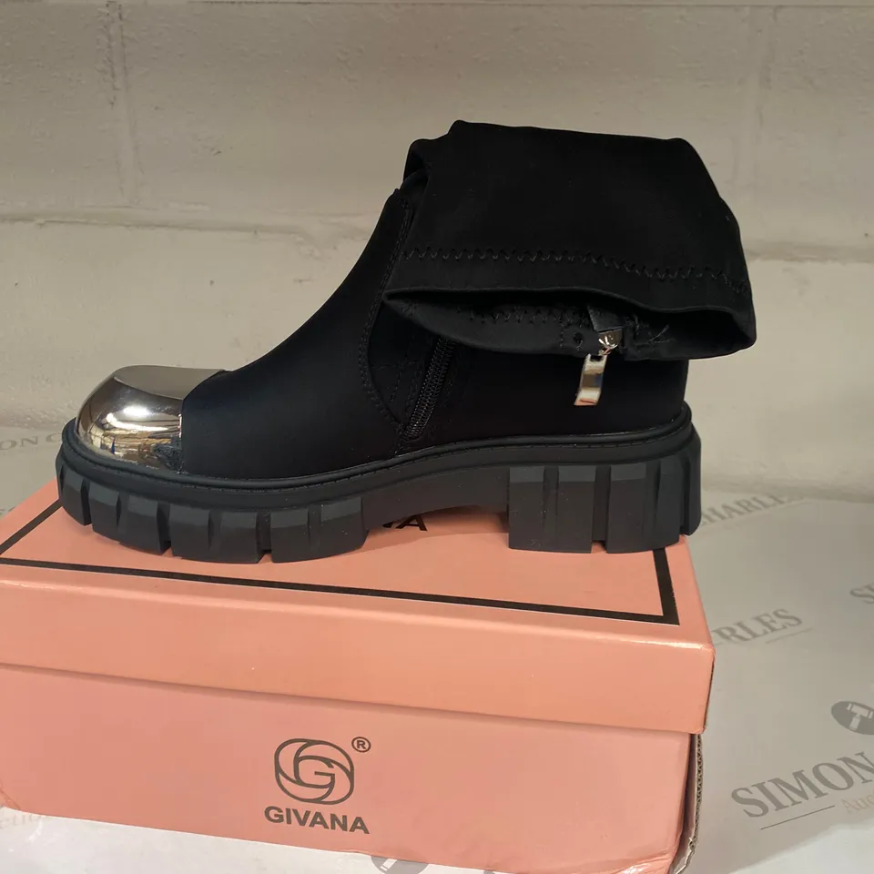 BOXED PAIR OF GIVANA BLACK BOOTS SIZE 38