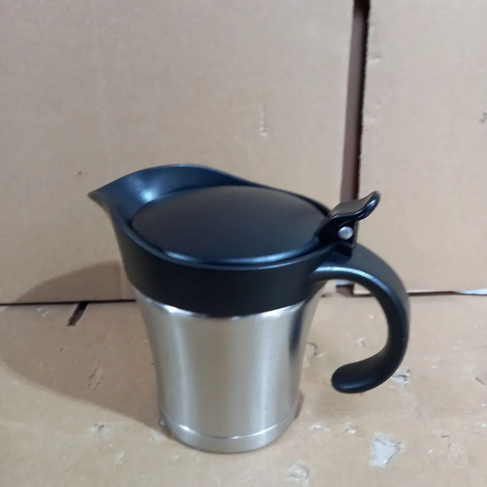 COOK'S ESSENTIALS INSULATED GRAVY JUG