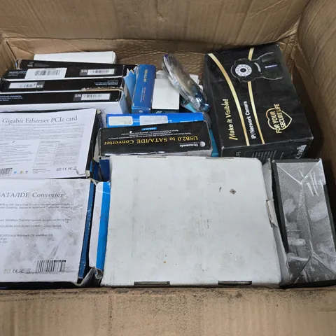 APPROXIMATELY 20 ASSORTED ELECTRICAL PRODUCTS TO INCLUDE PCIE CARD, USB CONVERTER ETC - COLLECTION ONLY 