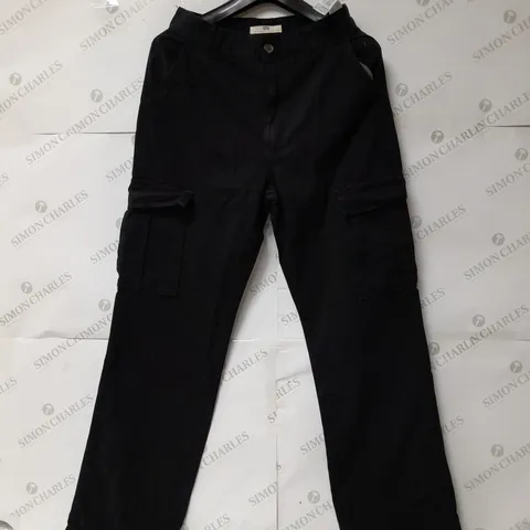 STRADIVARIUS STRAIGHT LEG CARGO JEANS IN BLACK SIZE 12
